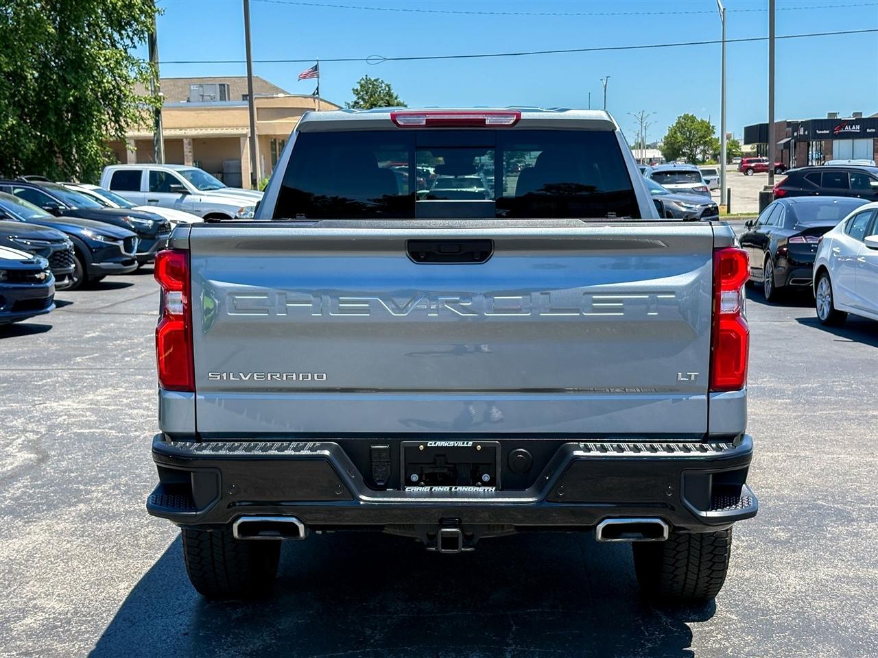 Chevrolet Silverado 1500 LT Trail Boss Crew Cab 4WD 2025