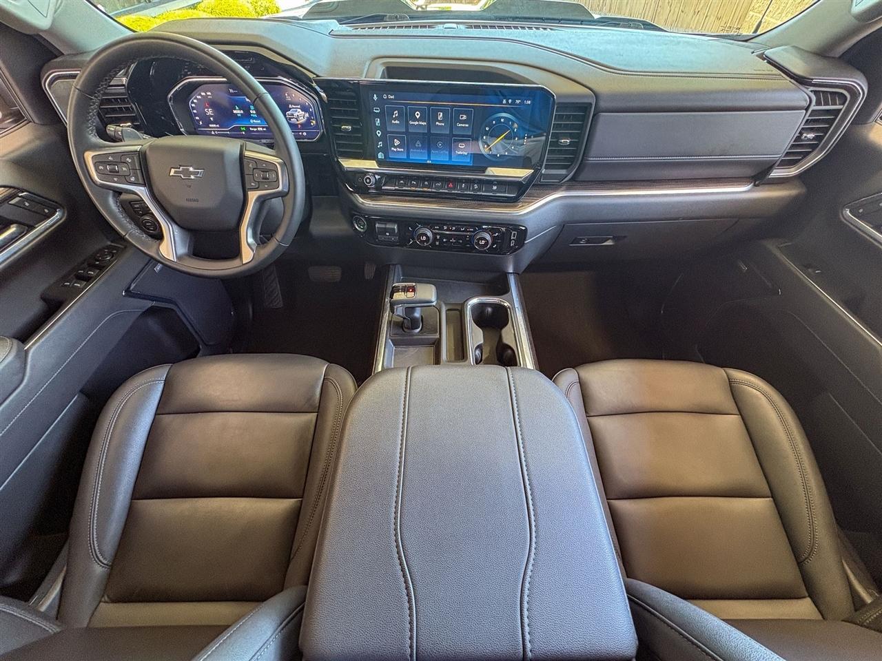 Chevrolet Silverado 1500 LT Trail Boss Crew Cab 4WD 2025