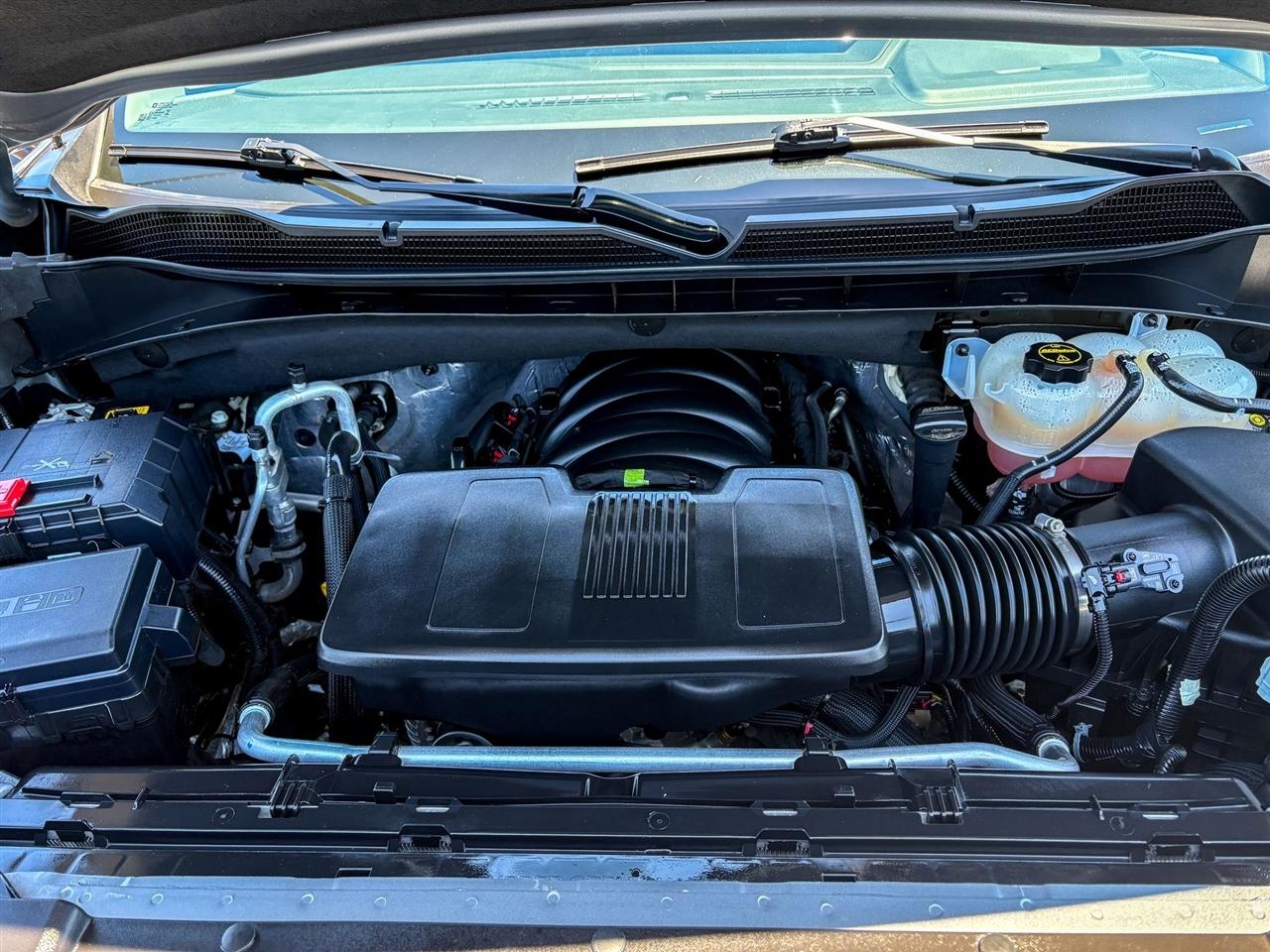 Chevrolet Silverado 1500 LT Trail Boss Crew Cab 4WD 2025