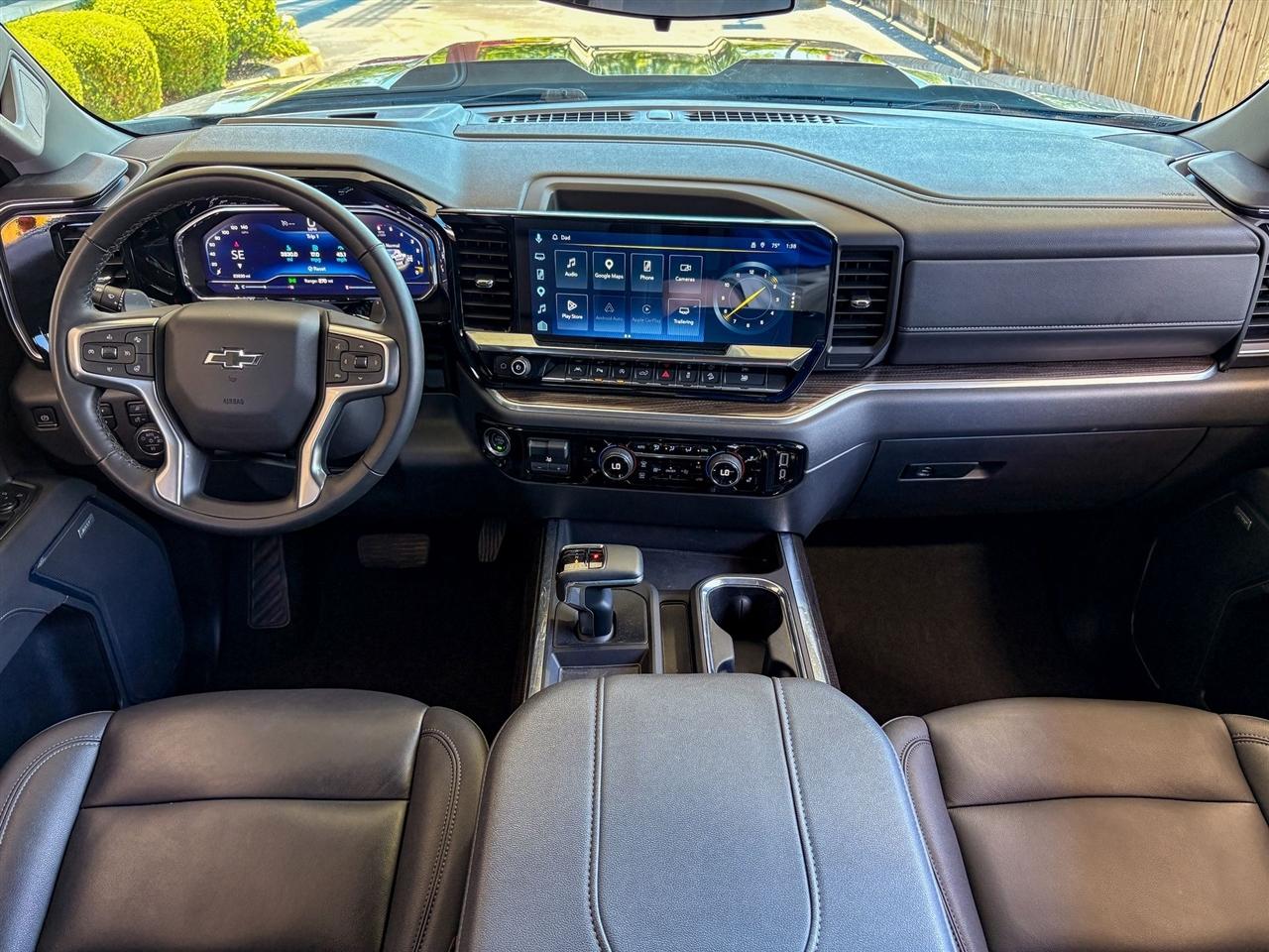 Chevrolet Silverado 1500 LT Trail Boss Crew Cab 4WD 2025