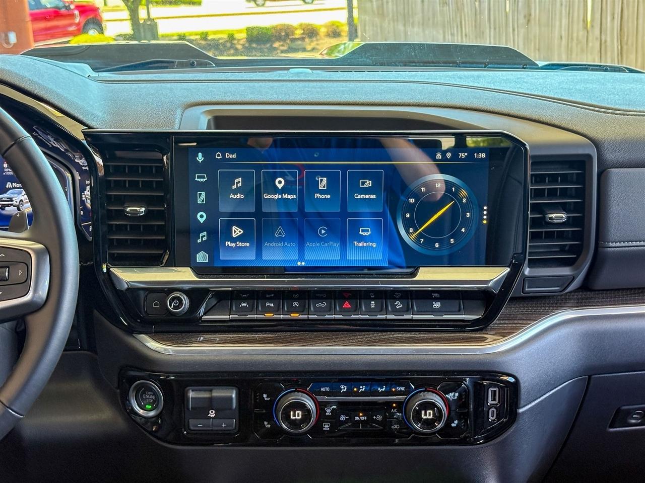 Chevrolet Silverado 1500 LT Trail Boss Crew Cab 4WD 2025