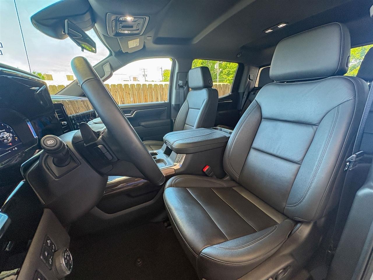 Chevrolet Silverado 1500 LT Trail Boss Crew Cab 4WD 2025
