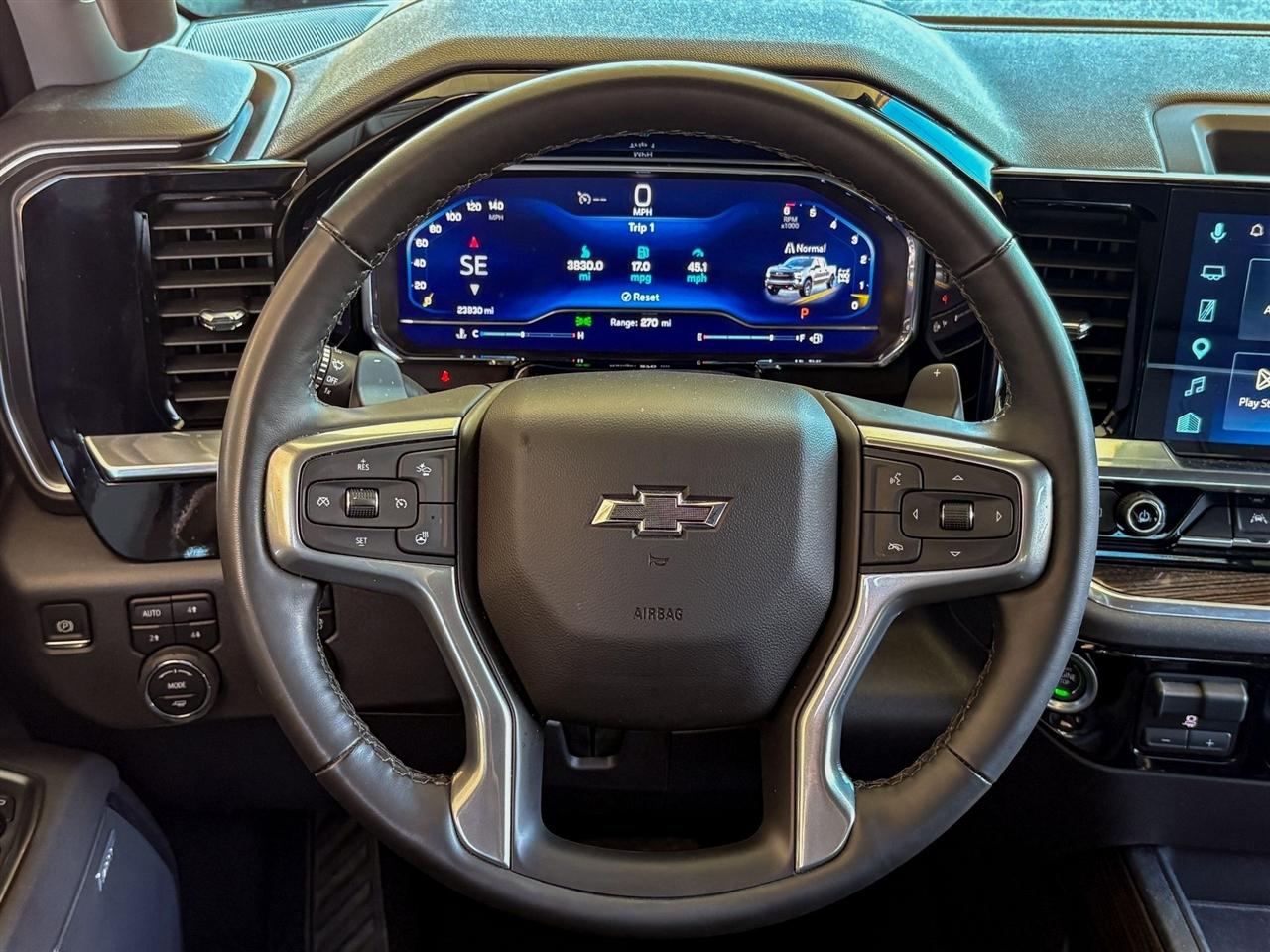 Chevrolet Silverado 1500 LT Trail Boss Crew Cab 4WD 2025