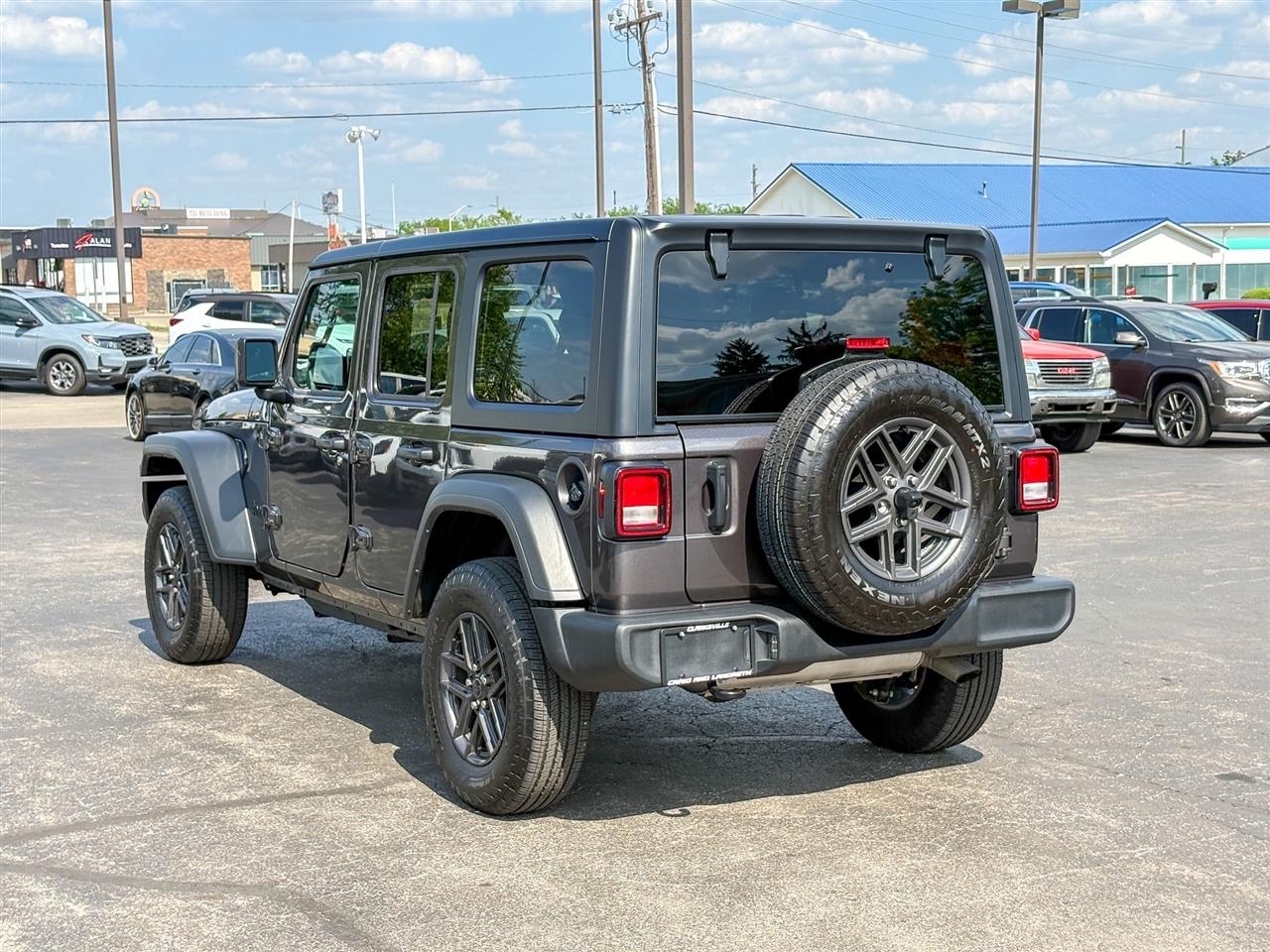 Jeep Wrangler  2025
