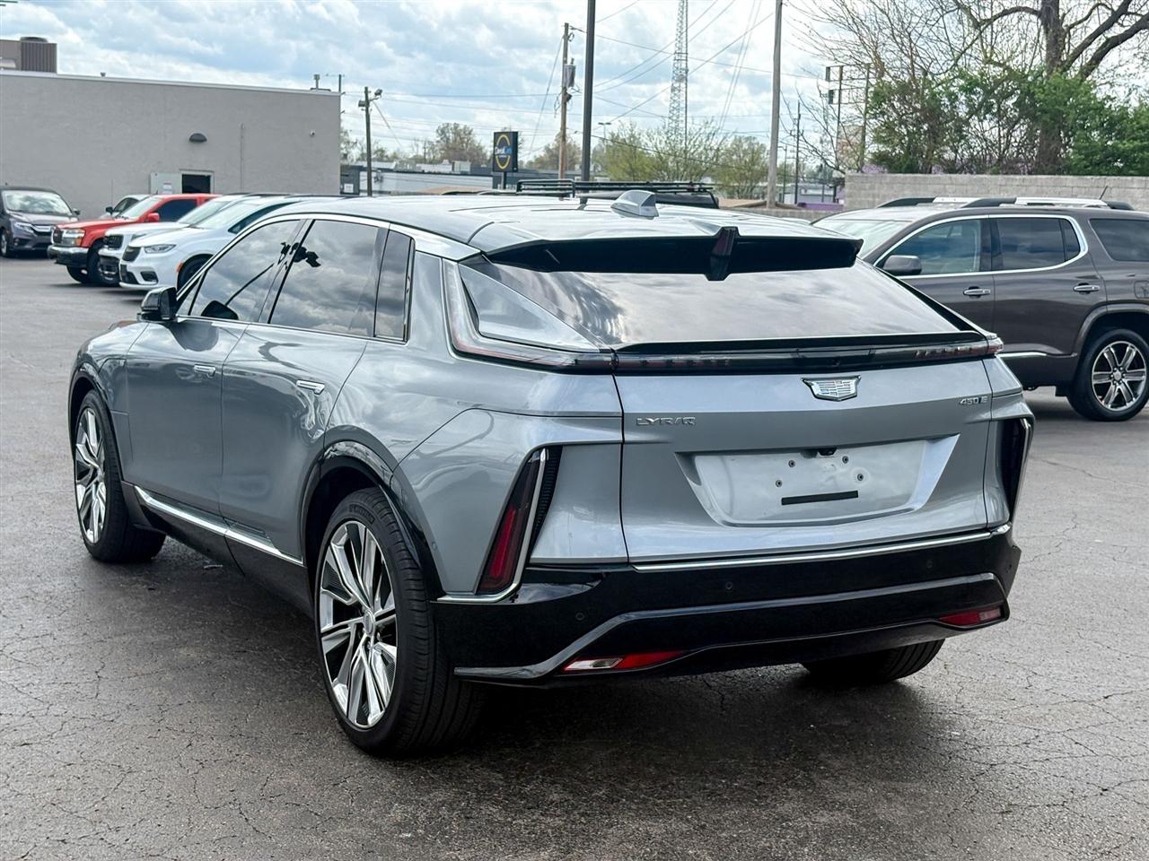 Cadillac Lyriq  2024