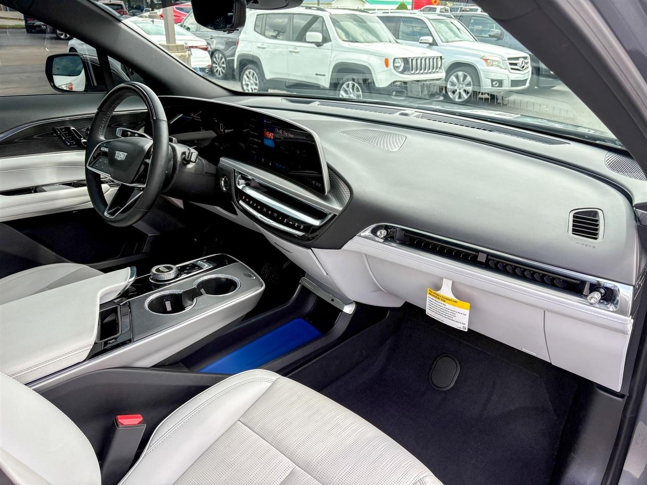 Cadillac Lyriq  2024