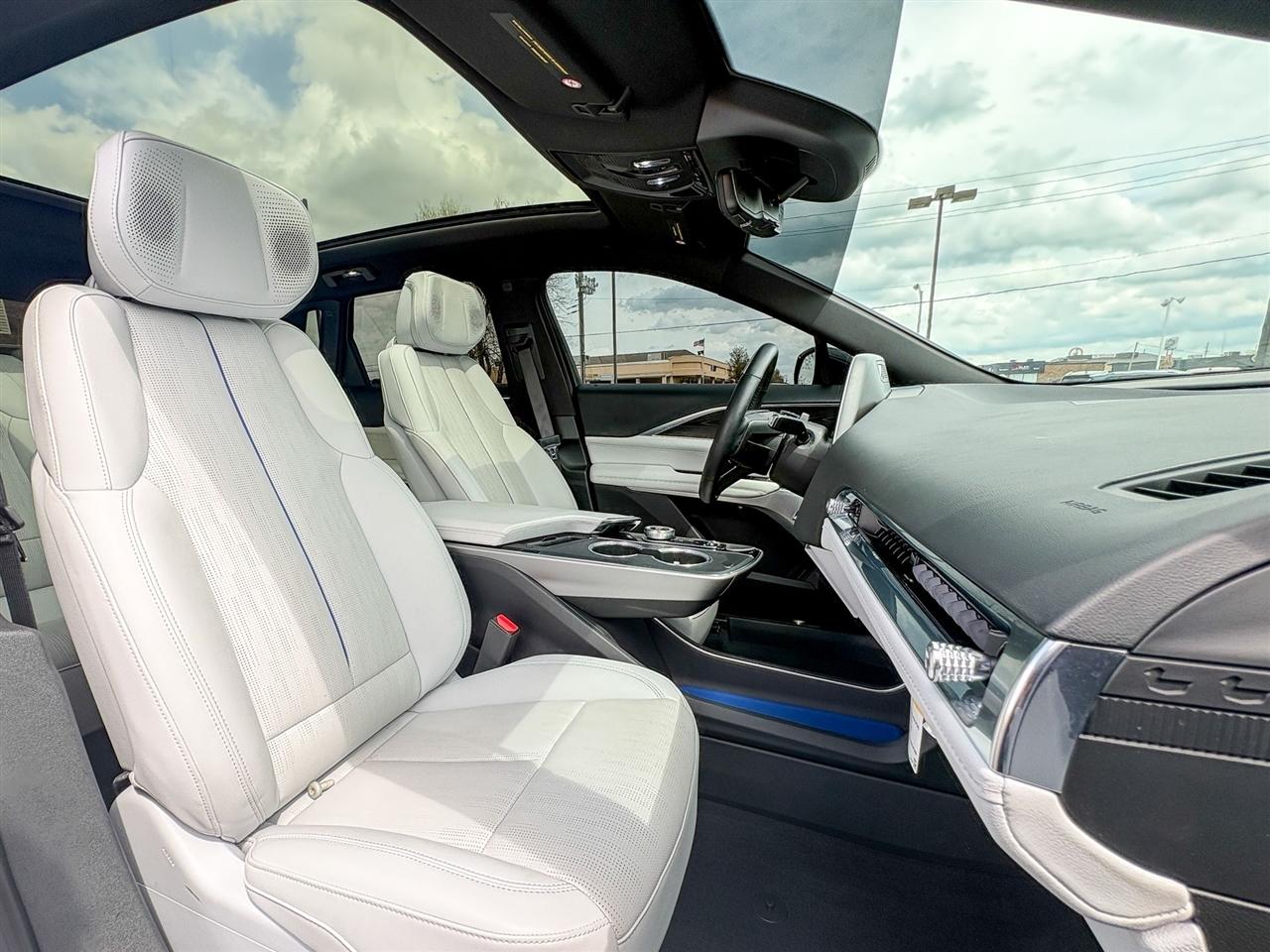 Cadillac Lyriq  2024