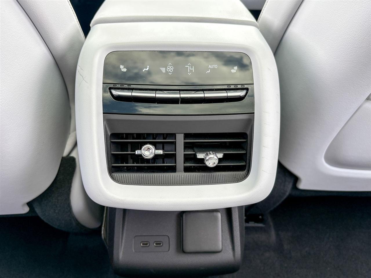 Cadillac Lyriq  2024