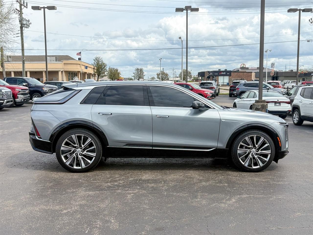 Cadillac Lyriq  2024