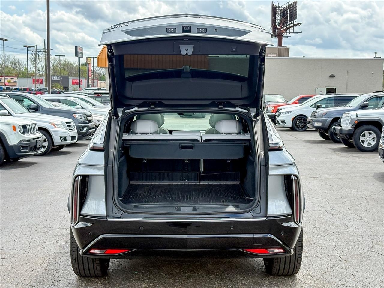 Cadillac Lyriq  2024