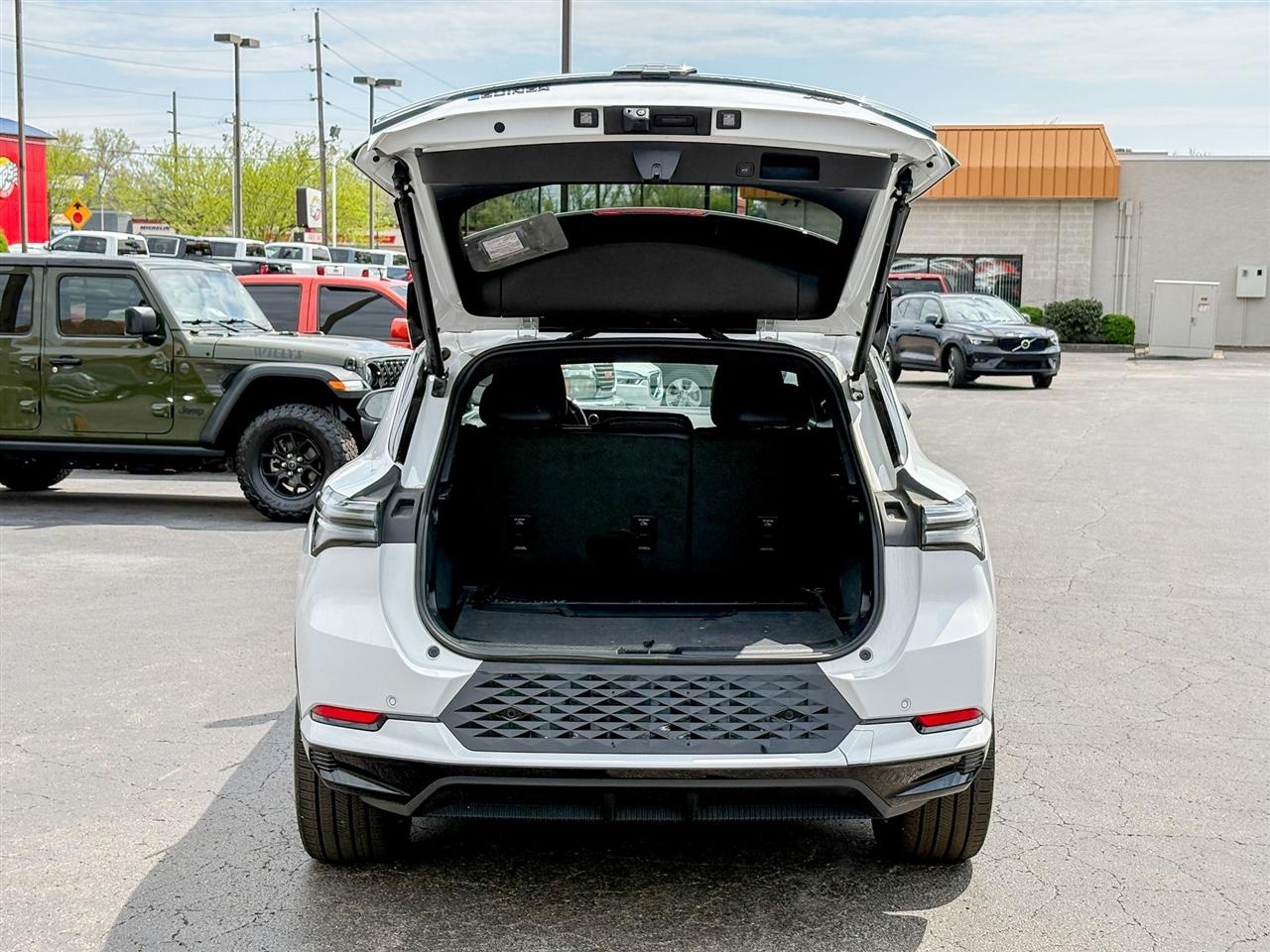 Chevrolet Equinox EV  2024