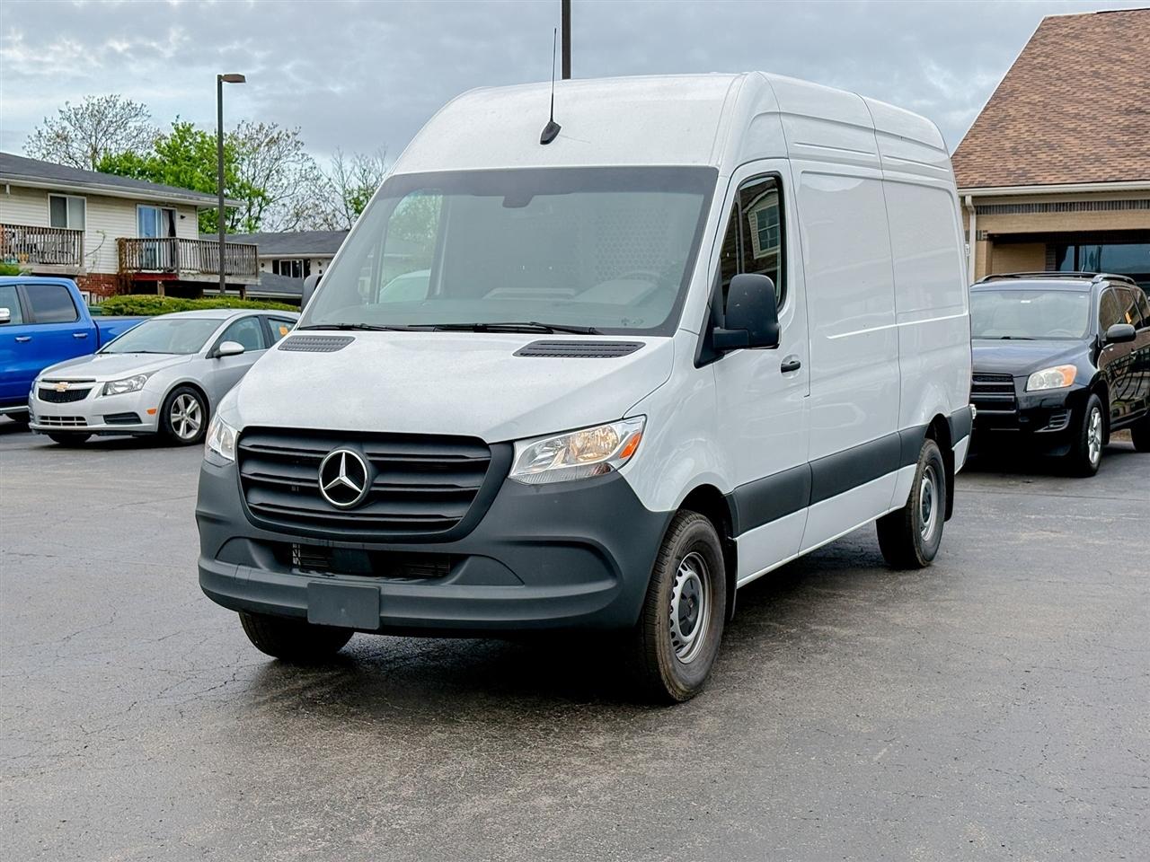 Mercedes-Benz Sprinter Cargo Van  2025