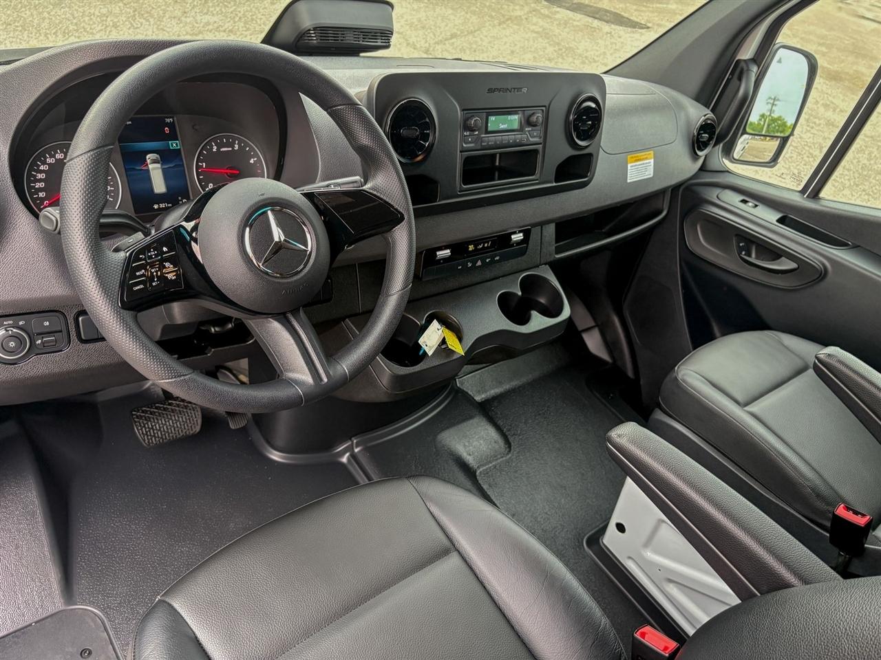 Mercedes-Benz Sprinter Cargo Van  2025