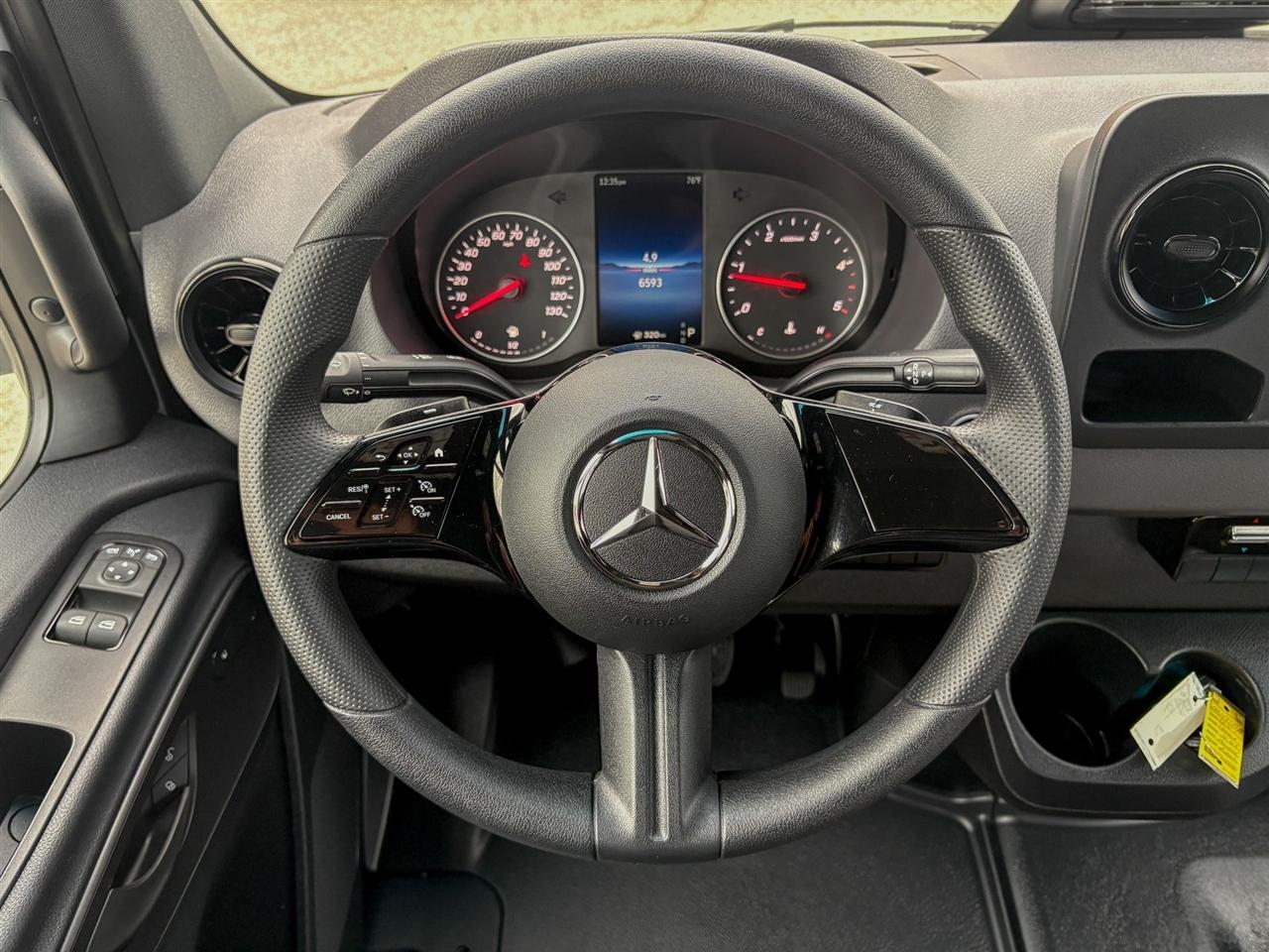 Mercedes-Benz Sprinter Cargo Van  2025