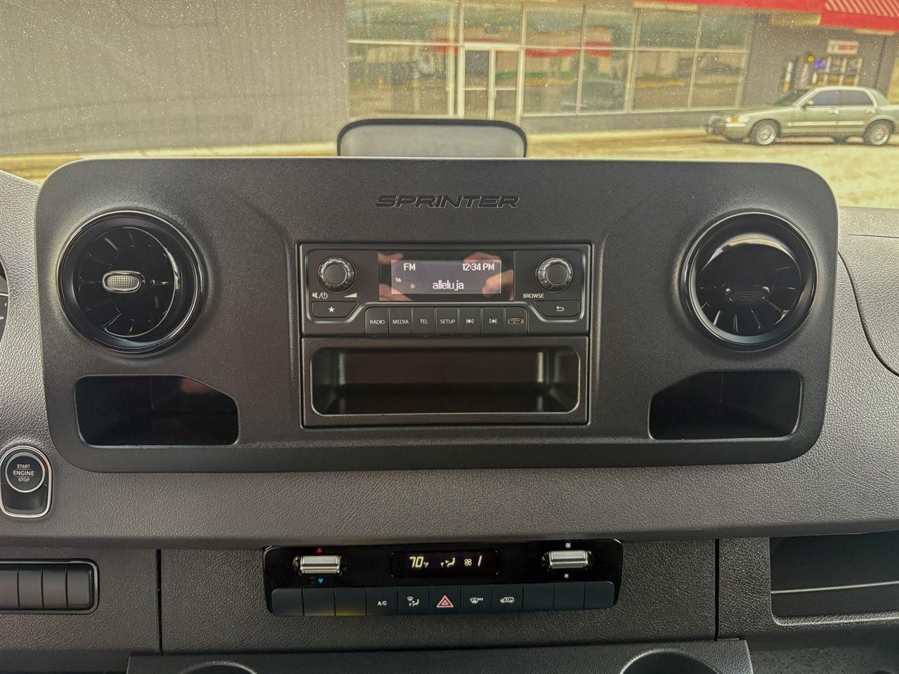 Mercedes-Benz Sprinter Cargo Van  2025