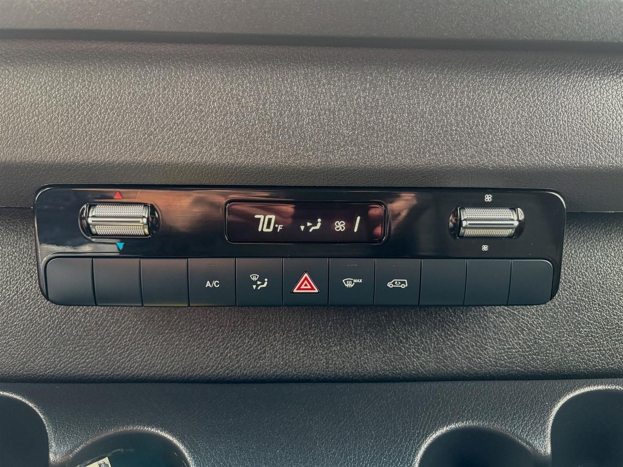 Mercedes-Benz Sprinter Cargo Van  2025