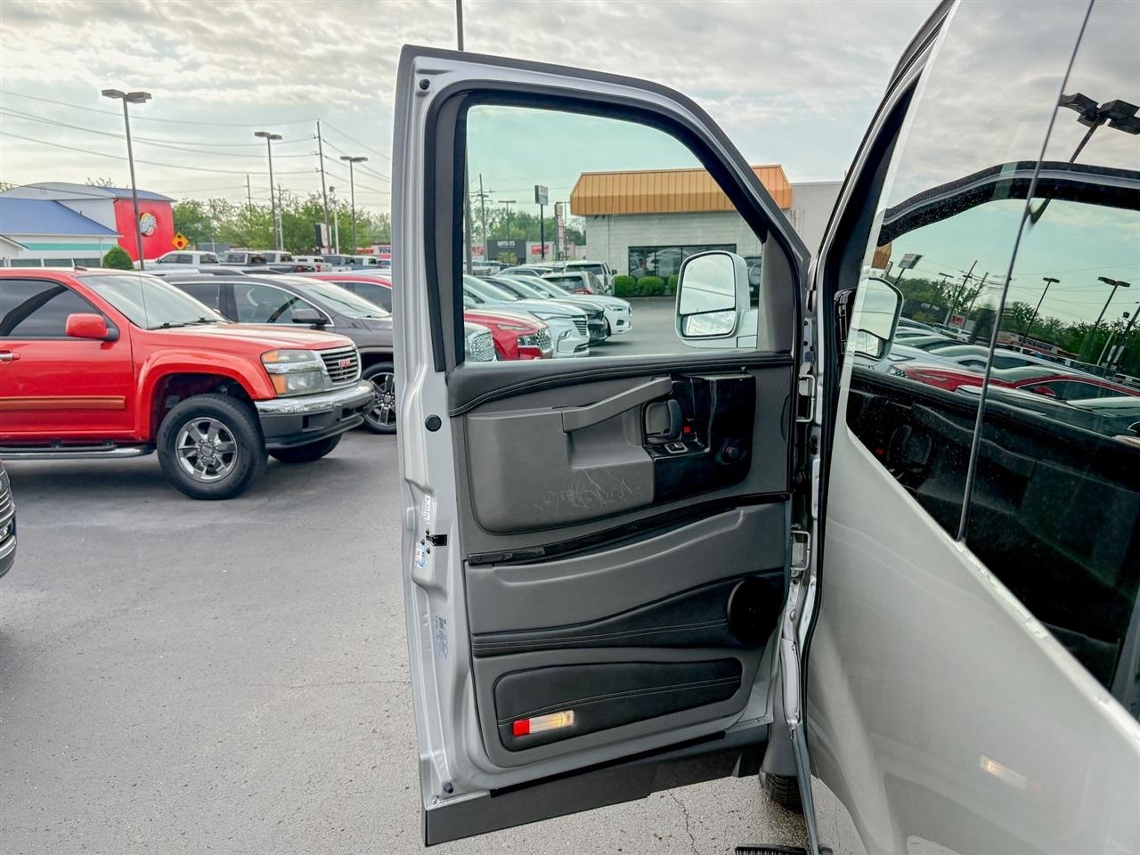 Chevrolet Express Cargo Van  2024