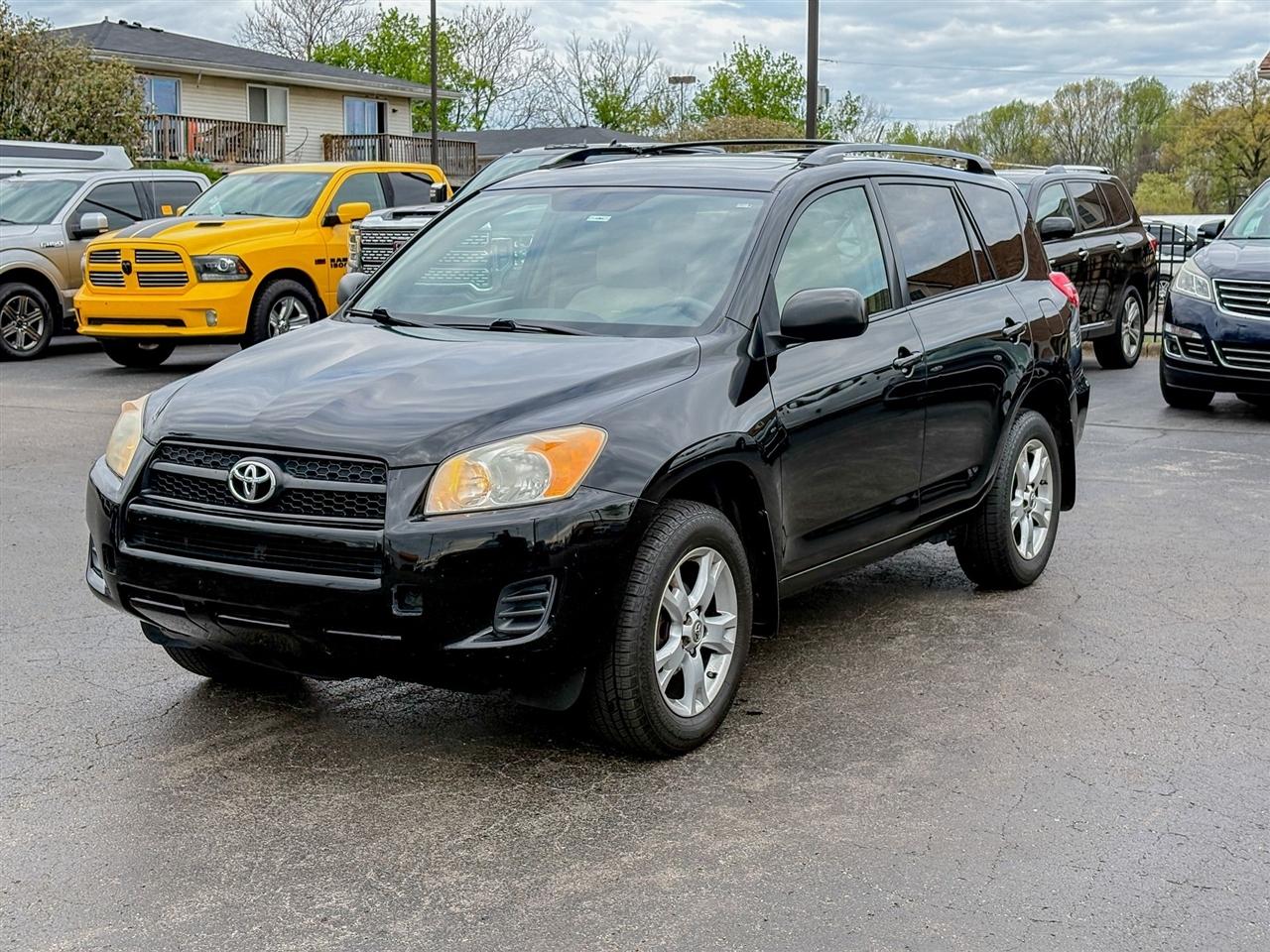 Toyota RAV4  2012