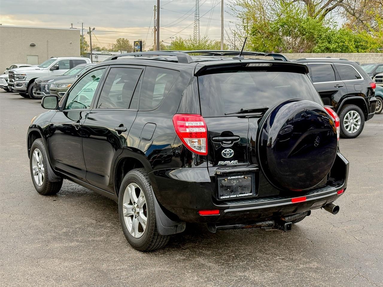 Toyota RAV4  2012