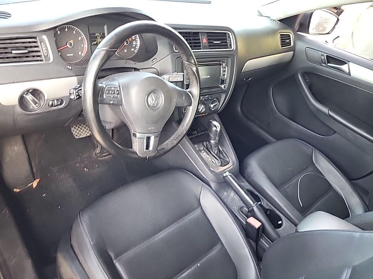 Volkswagen Jetta Sedan 4dr Auto SE PZEV 2013