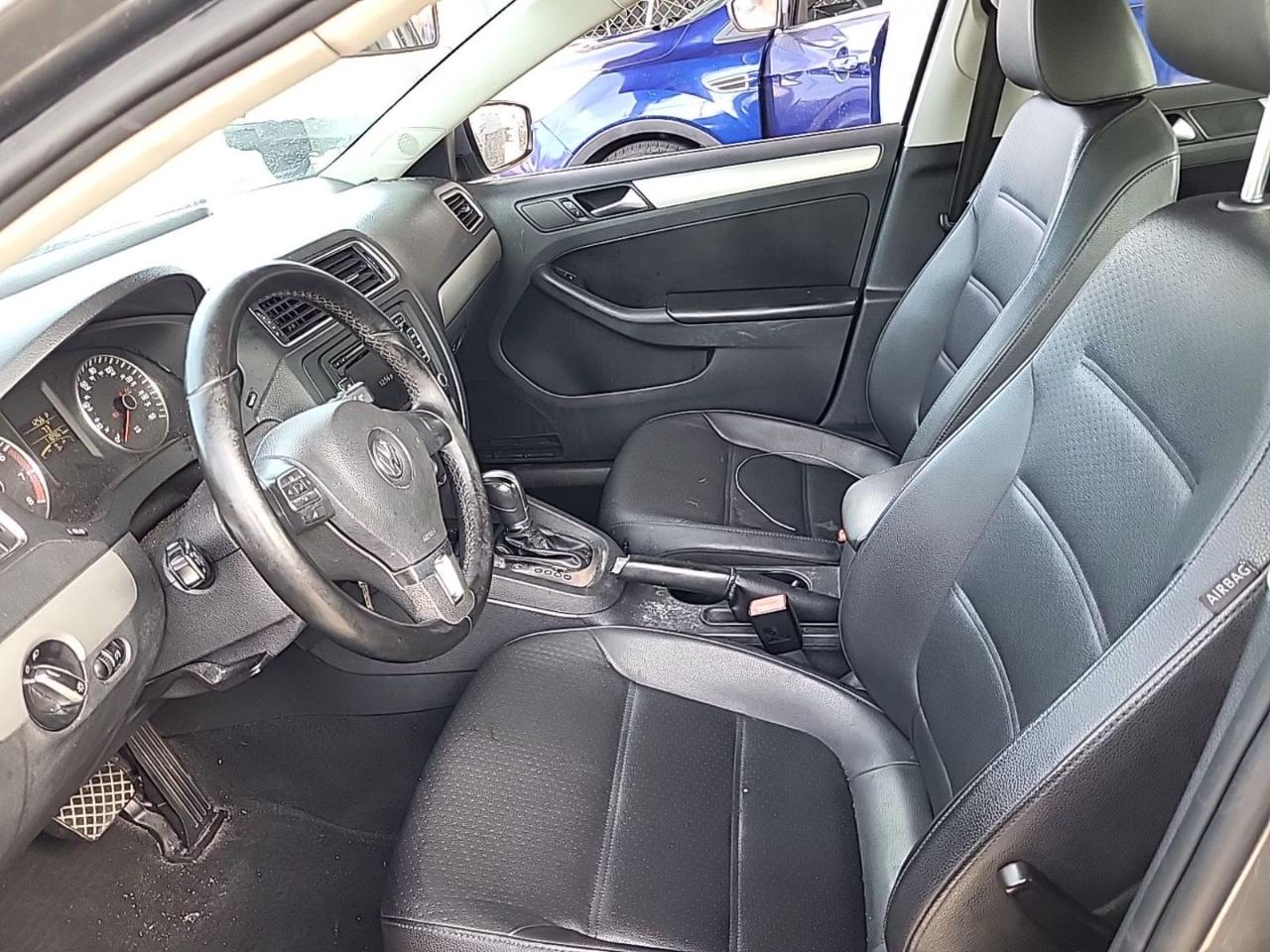 Volkswagen Jetta Sedan 4dr Auto SE PZEV 2013