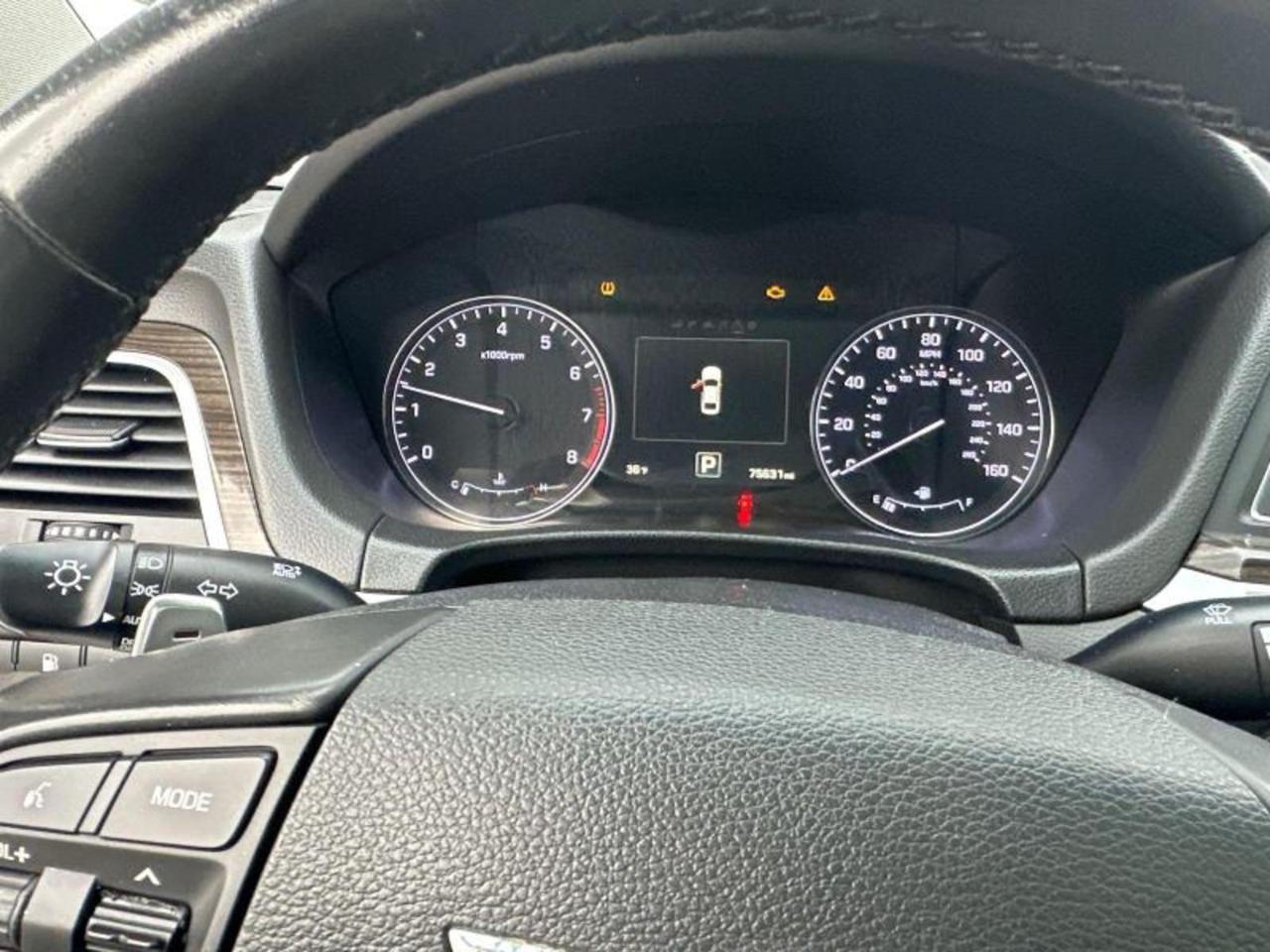 Hyundai Genesis 4dr Sdn V6 3.8L RWD 2015