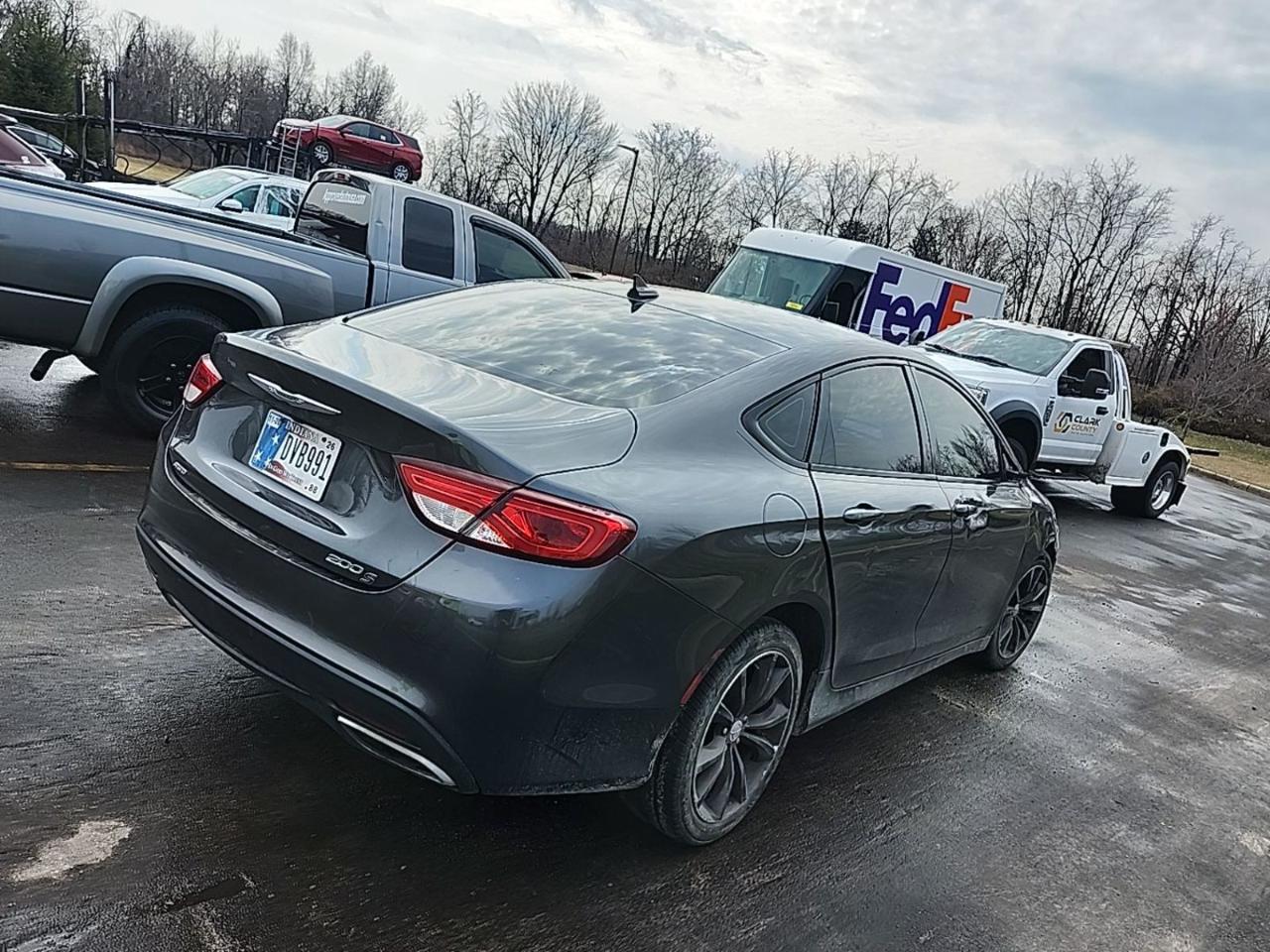 Chrysler 200 4dr Sdn S AWD 2015