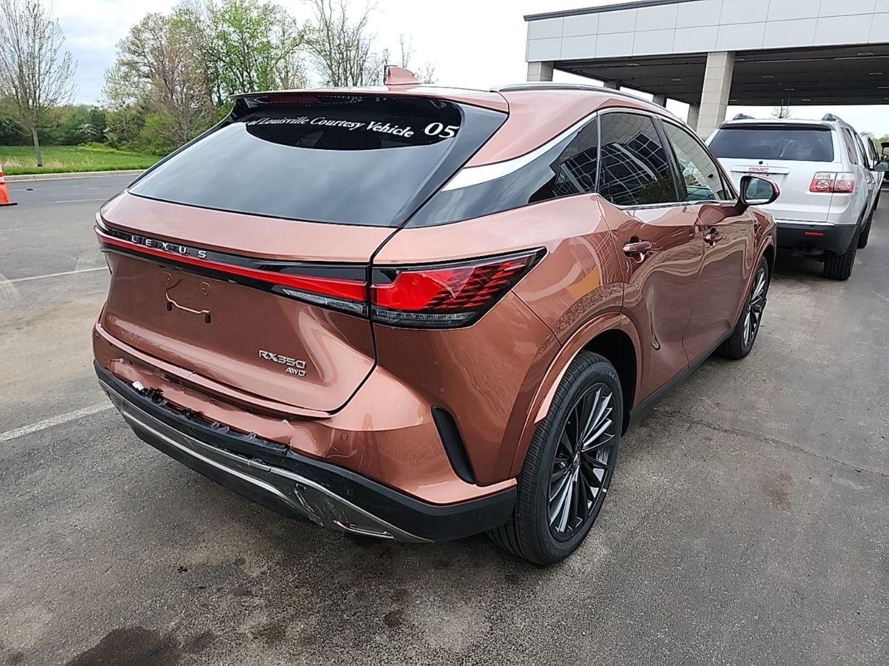 Lexus RX  2025