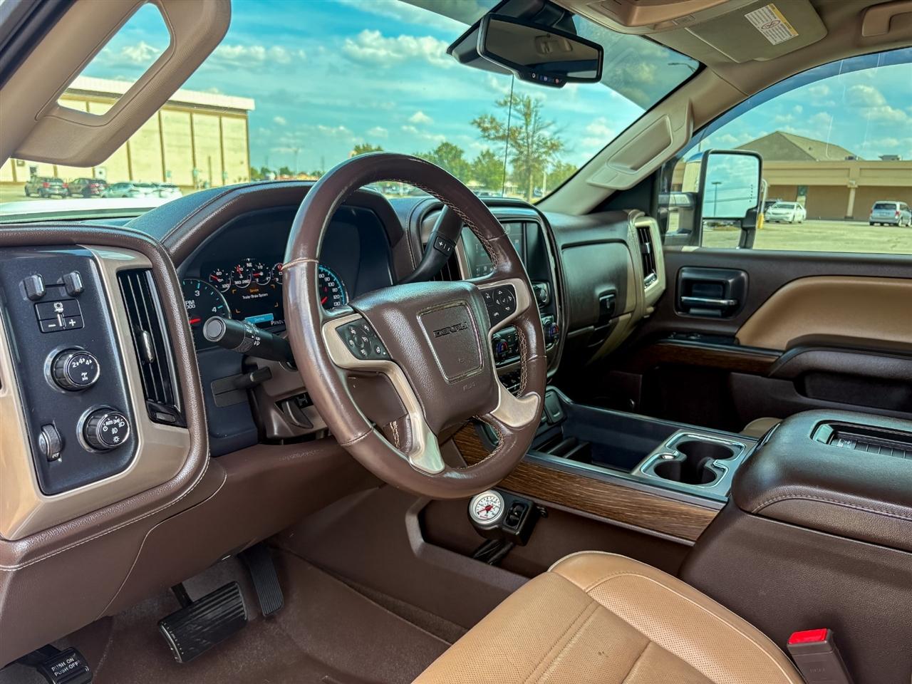 GMC Sierra 3500HD Denali Crew Cab 4WD 2017