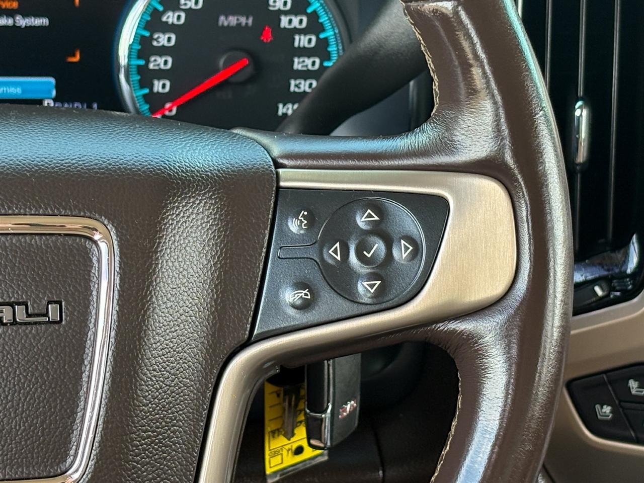 GMC Sierra 3500HD Denali Crew Cab 4WD 2017