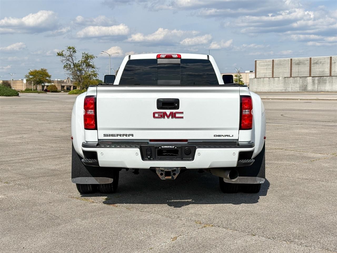 GMC Sierra photo 7