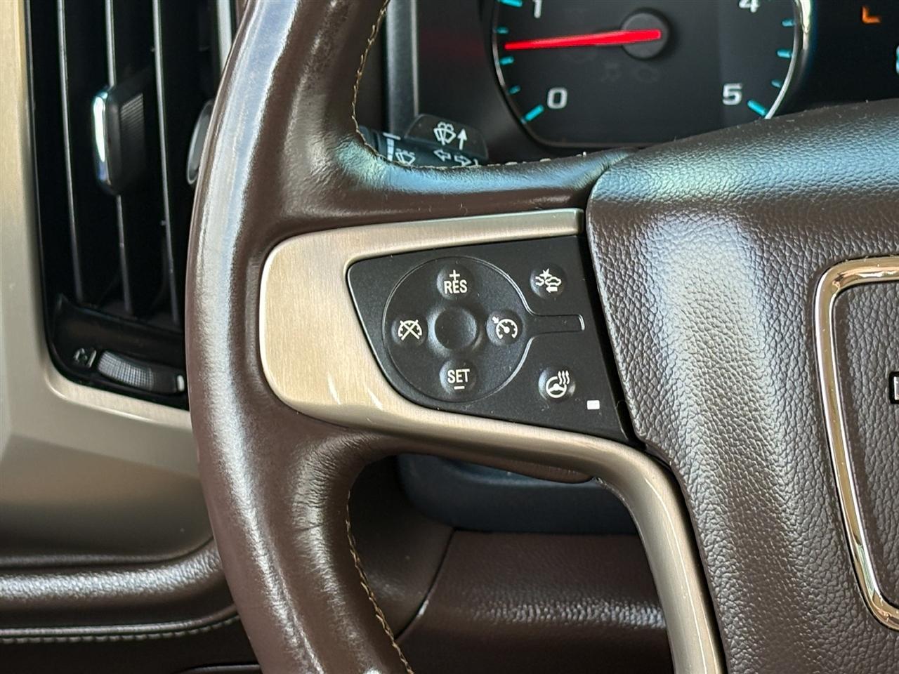 GMC Sierra photo 15
