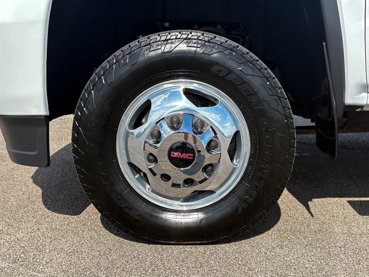 GMC Sierra photo 27