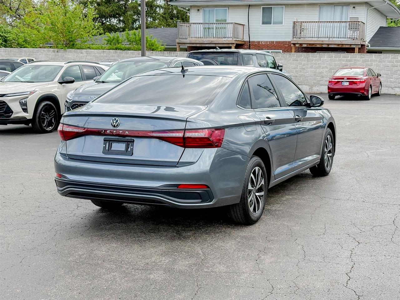 Volkswagen Jetta  2025