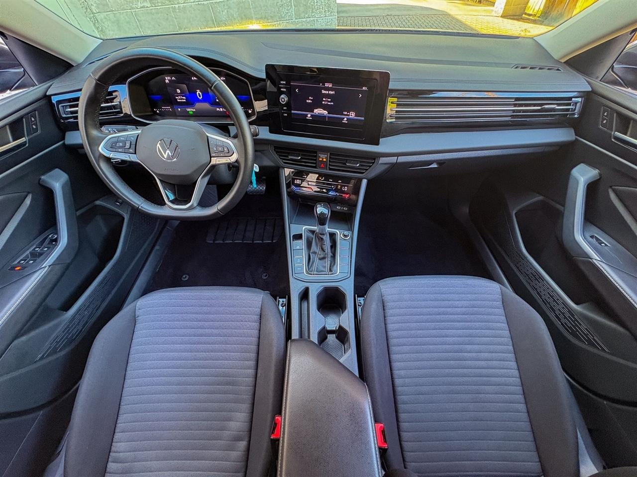 Volkswagen Jetta  2025