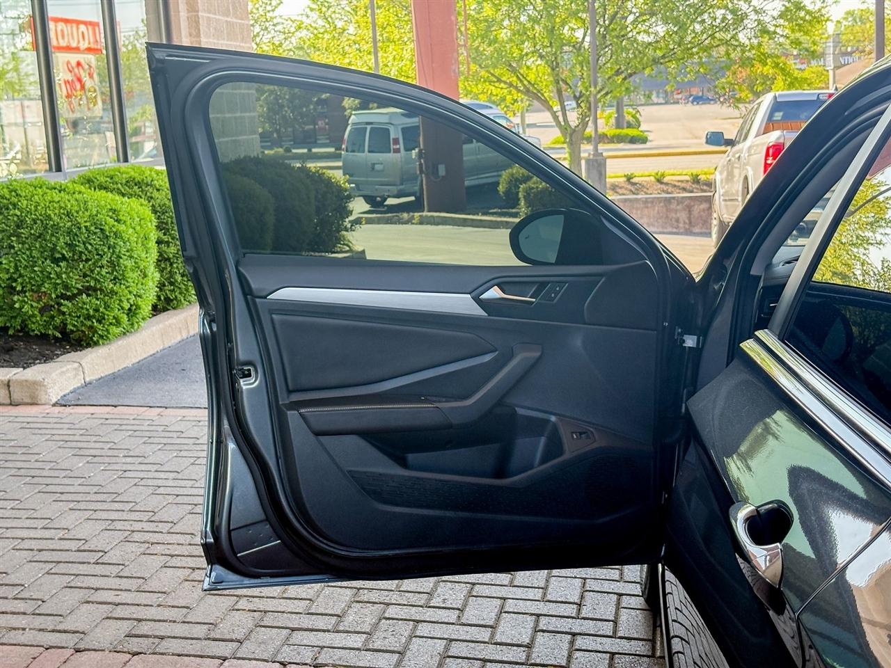 Volkswagen Jetta  2025