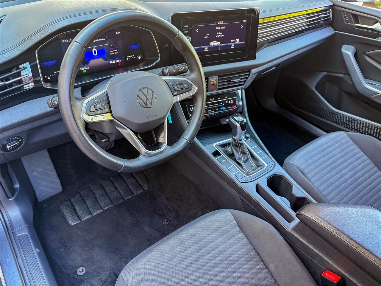Volkswagen Jetta  2025