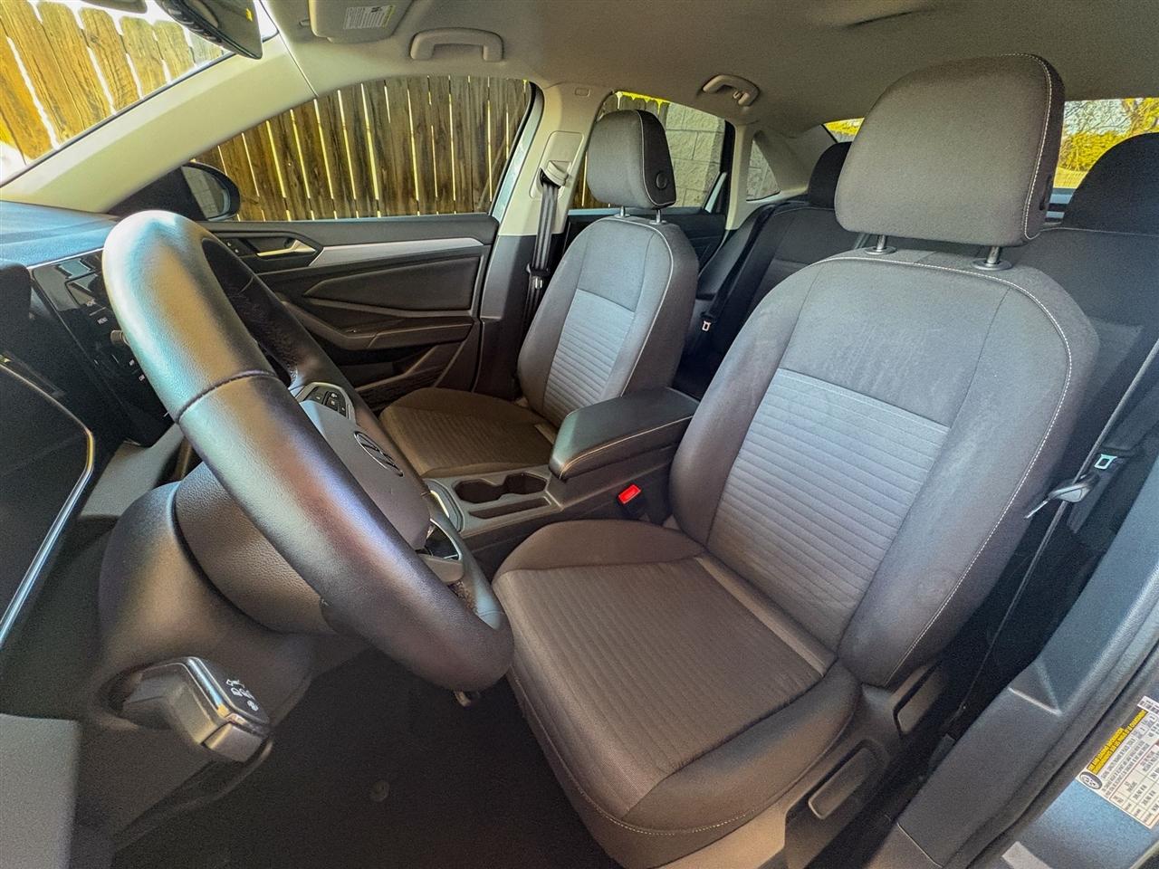 Volkswagen Jetta  2025