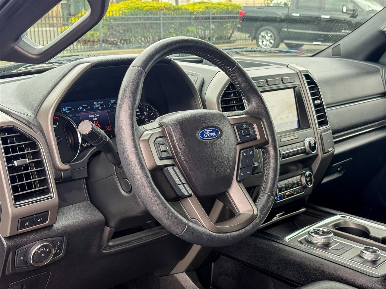 Ford Expedition  2020