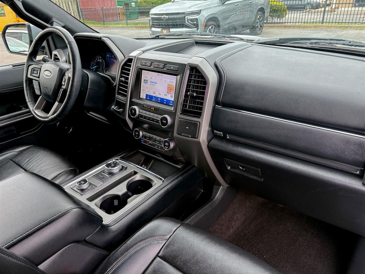 Ford Expedition  2020