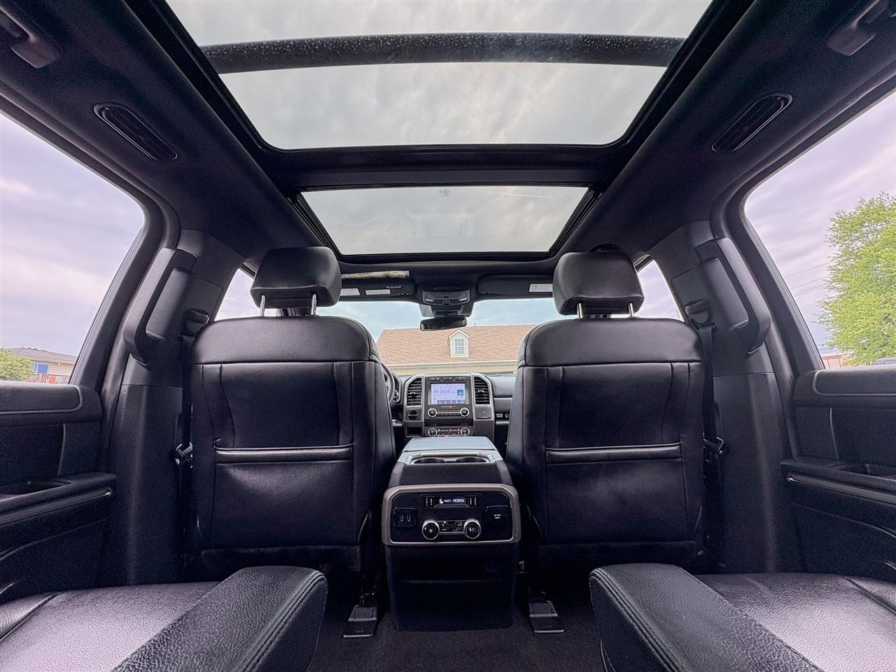 Ford Expedition  2020