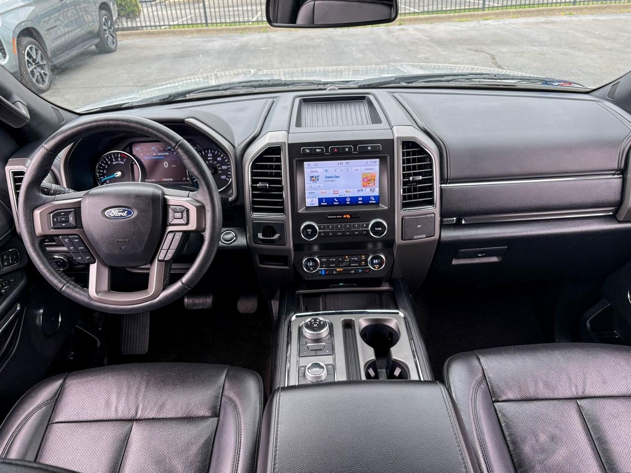 Ford Expedition XLT 4WD 2020