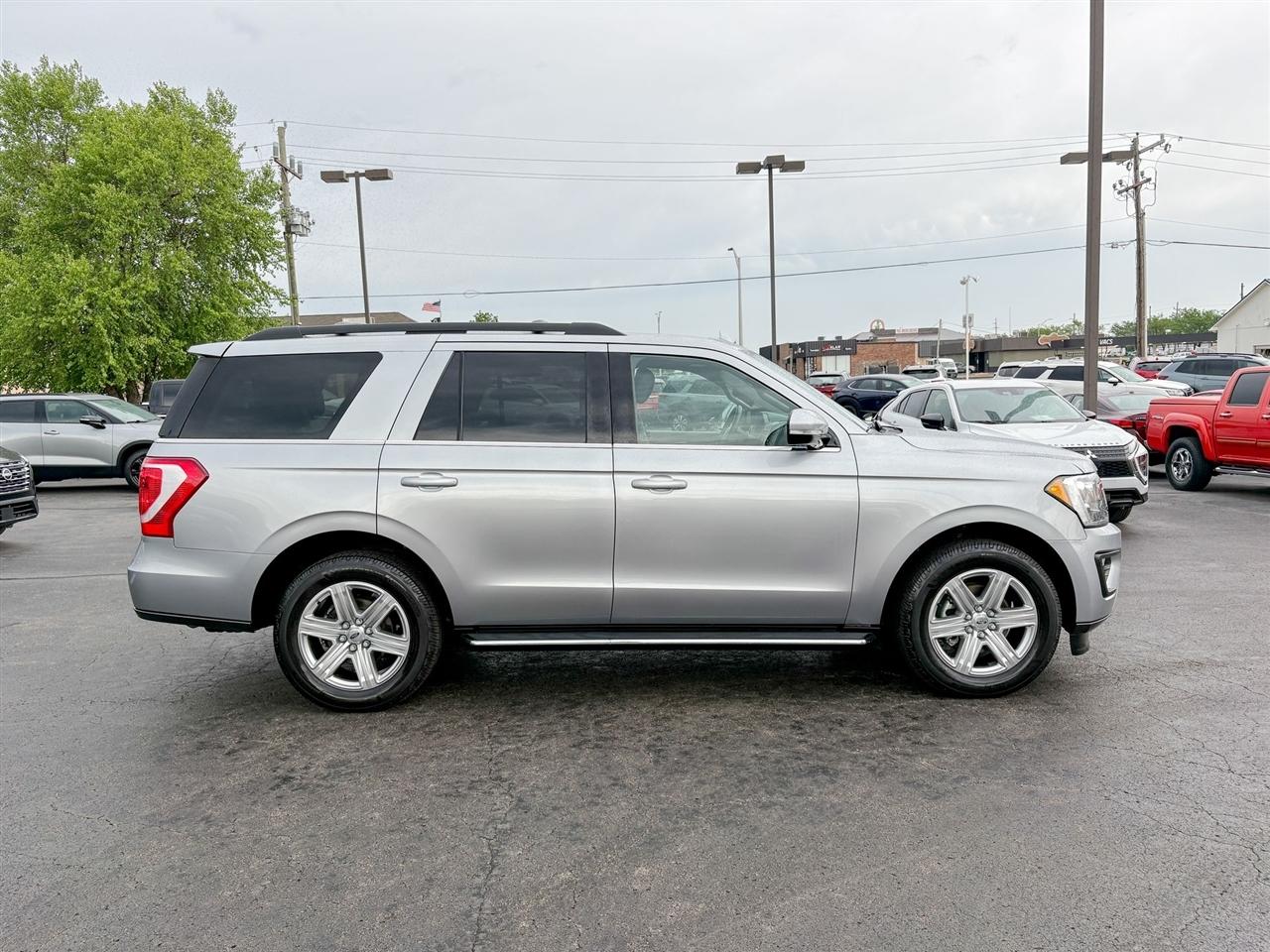 Ford Expedition XLT 4WD 2020