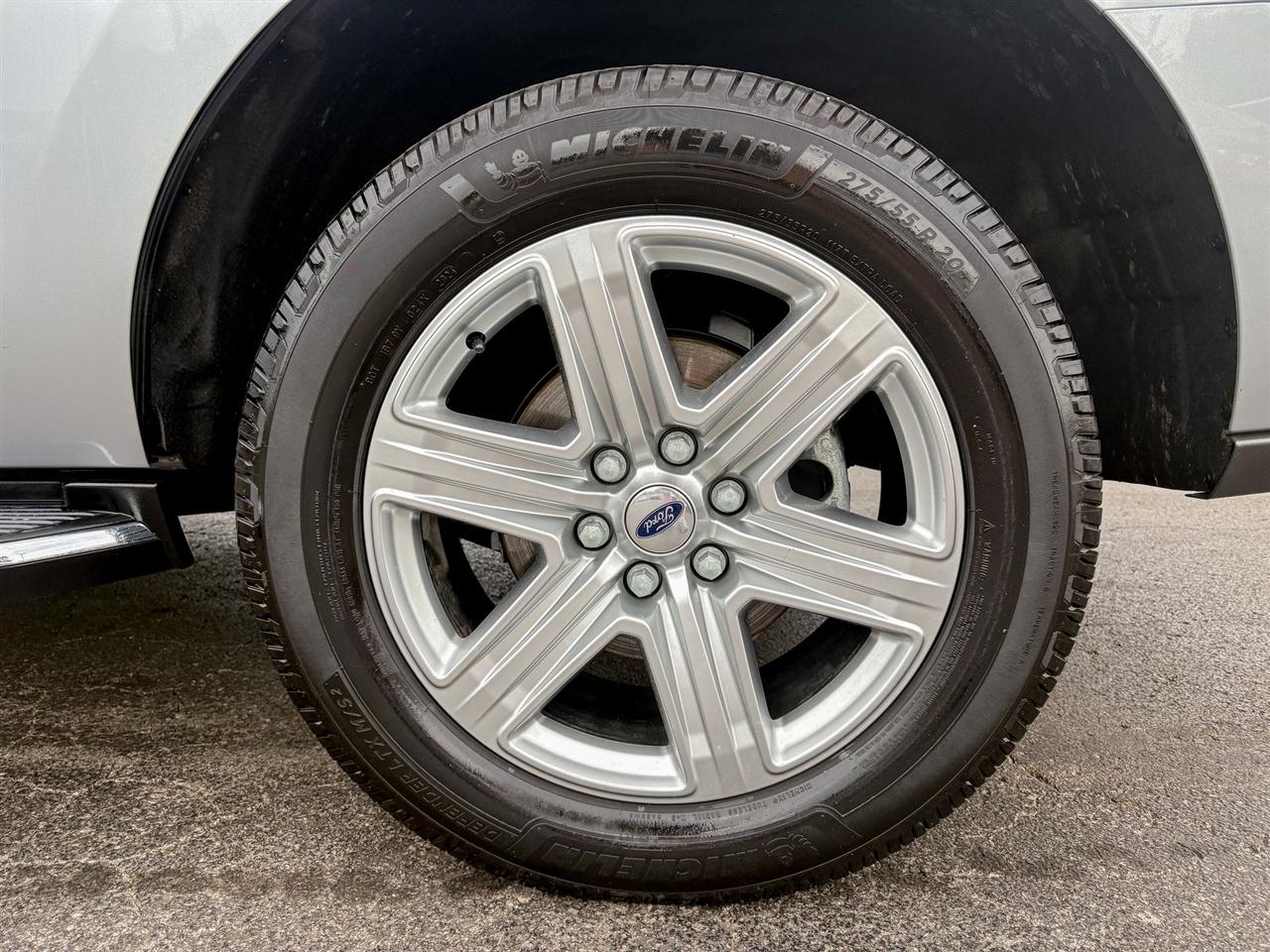 Ford Expedition XLT 4WD 2020