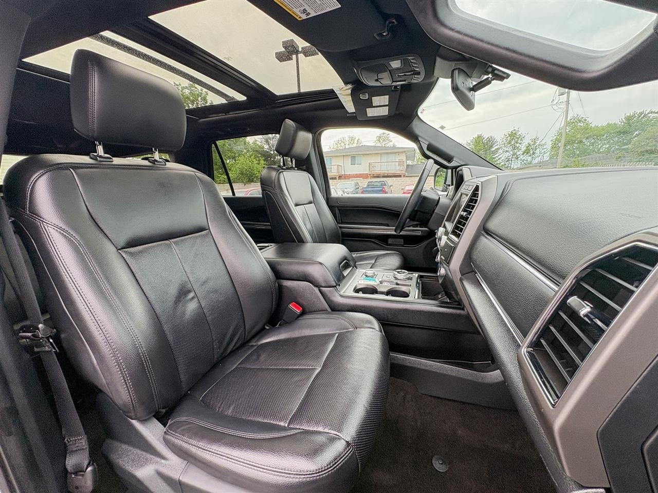 Ford Expedition XLT 4WD 2020