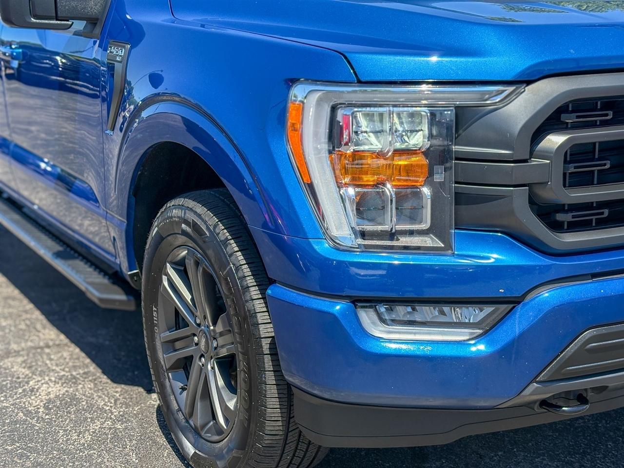 Ford F-150 XLT SuperCrew 4WD 2022
