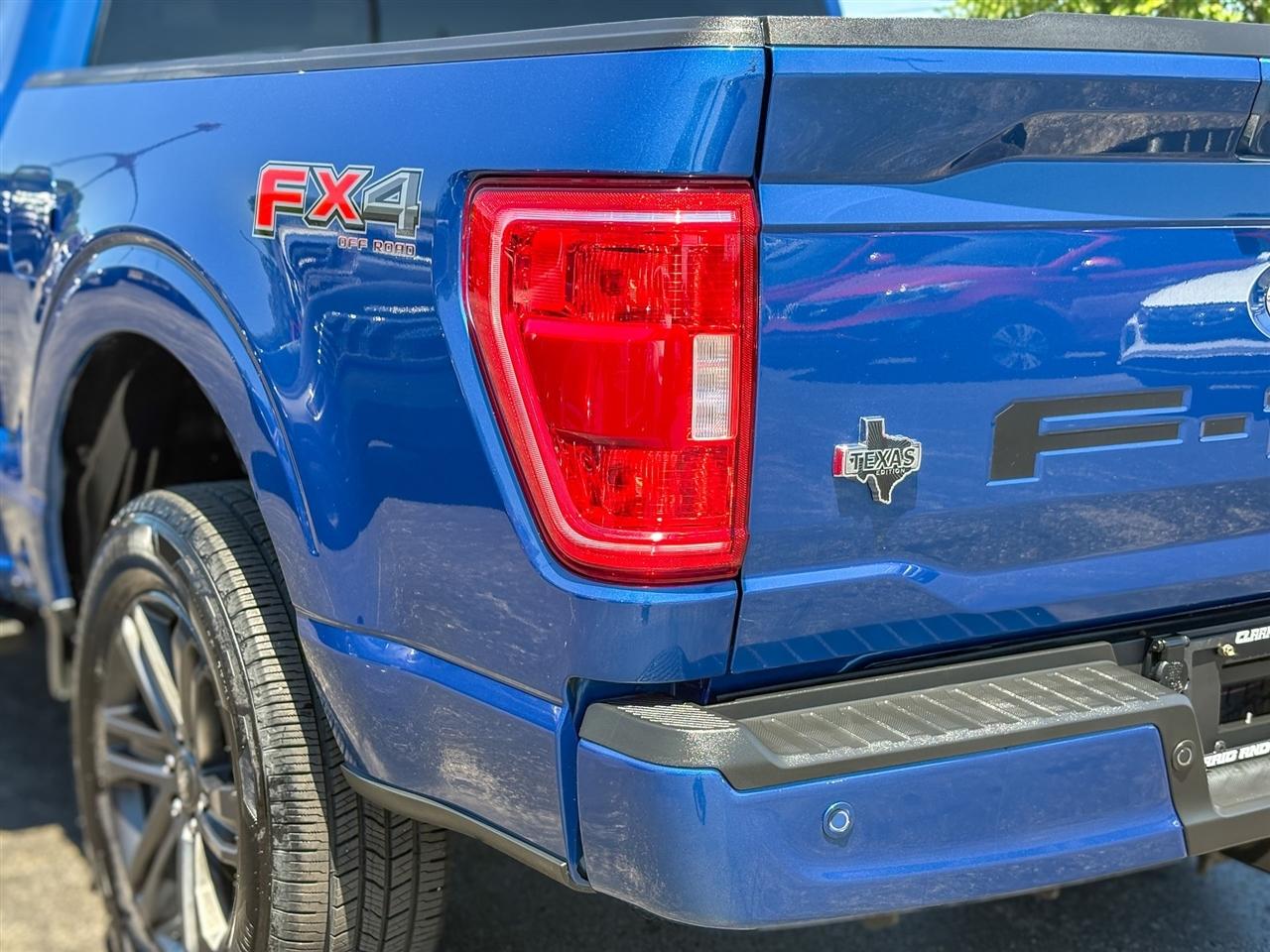 Ford F-150 XLT SuperCrew 4WD 2022