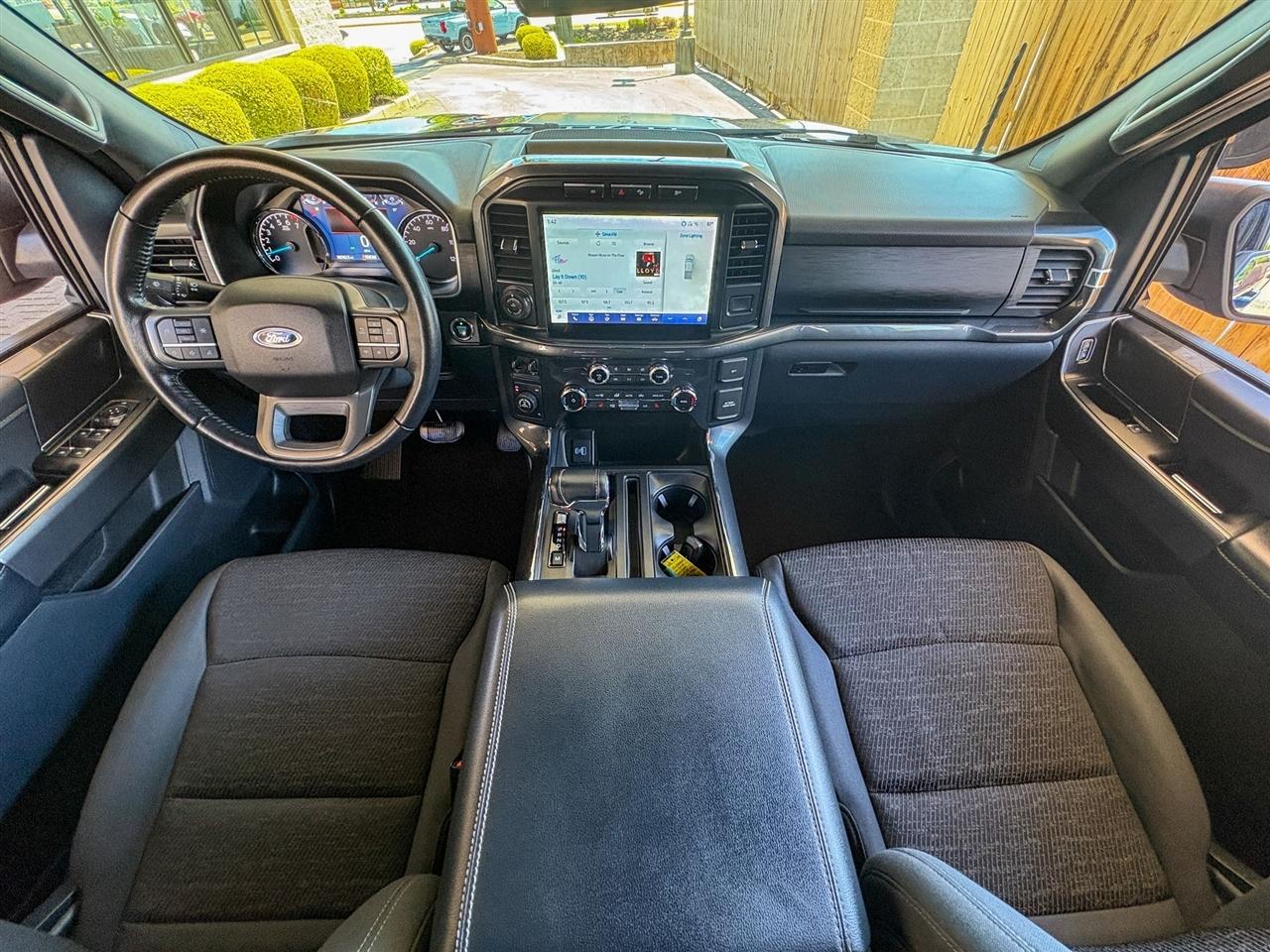 Ford F-150 XLT SuperCrew 4WD 2022