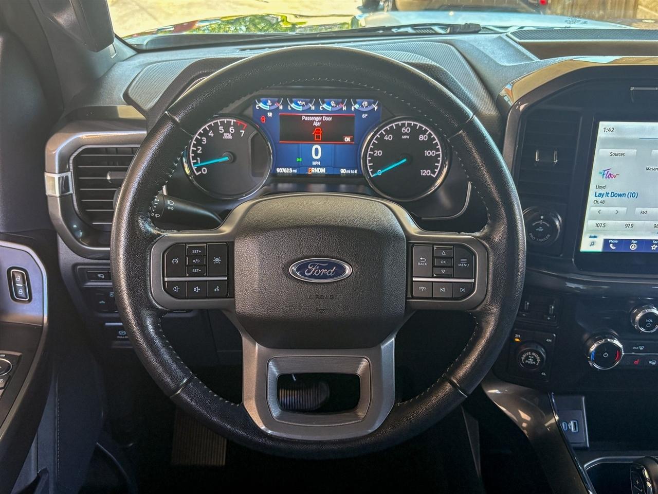 Ford F-150 XLT SuperCrew 4WD 2022