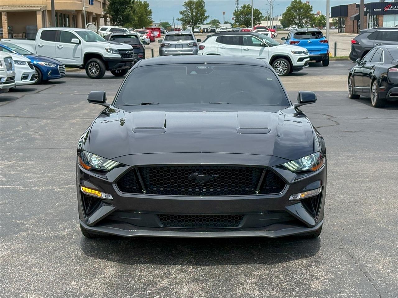 Ford Mustang  2022
